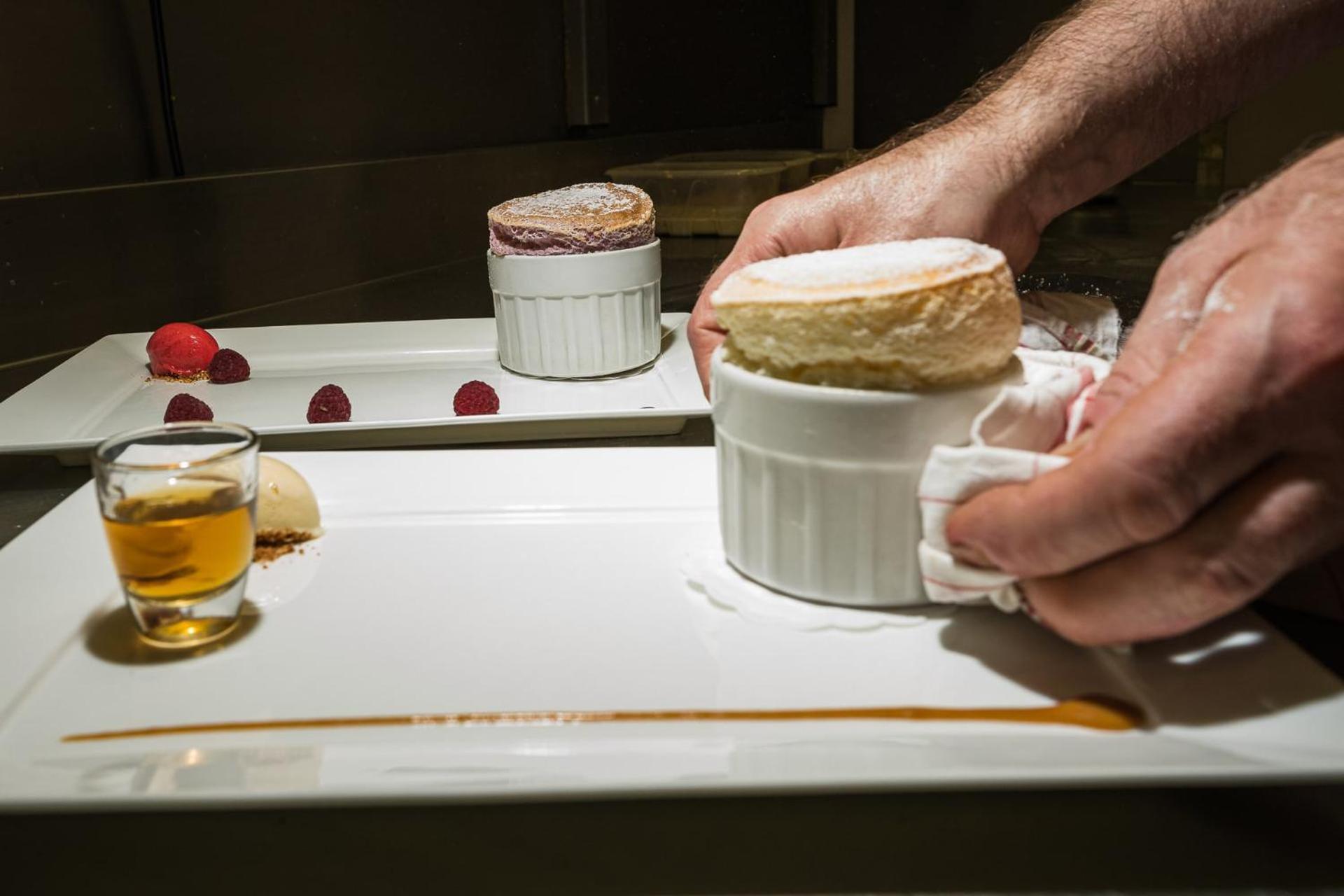Logis Hotel Auberge Du Cheval Blanc Yvoy-le-Marron Dış mekan fotoğraf